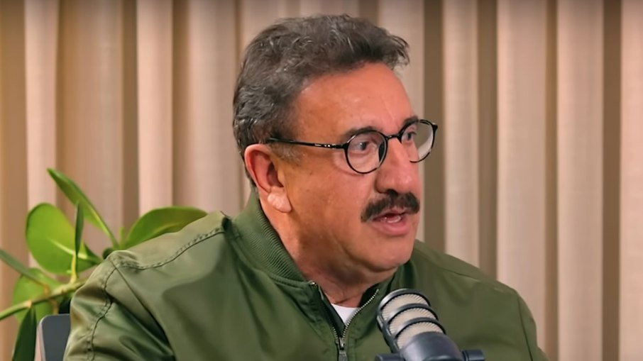 Ratinho em entrevista para Leda Nagle Ratinho em entrevista para Leda Nagle