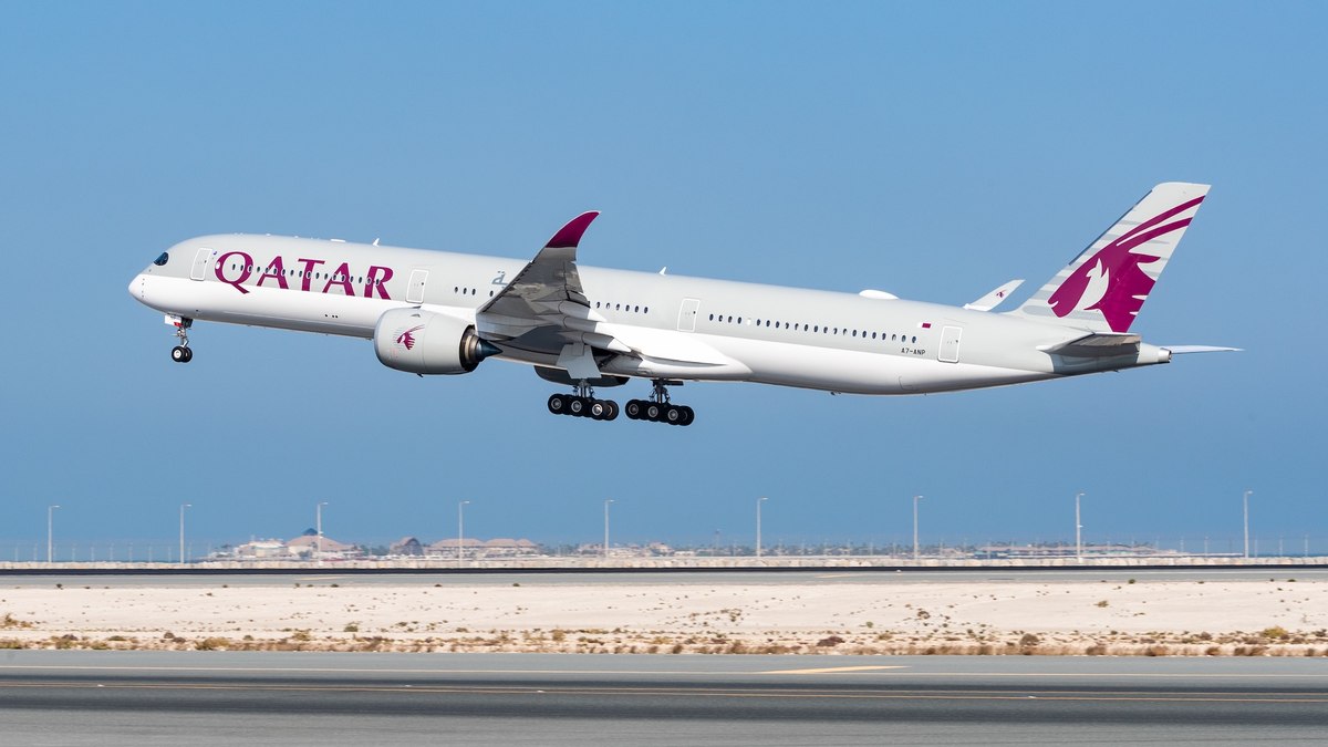 Qatar Airways criou promoção estruturada mensal para emissões com milhas