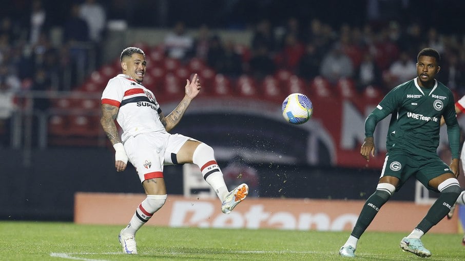 São Paulo encara o Goiás pelas oitavas da Copa do Brasil