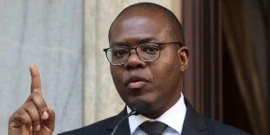 PF indicia Silvio Almeida por suspeita de importunação sexual