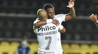 Santos marca no fim e empata com Deportivo Táchira na Venezuela