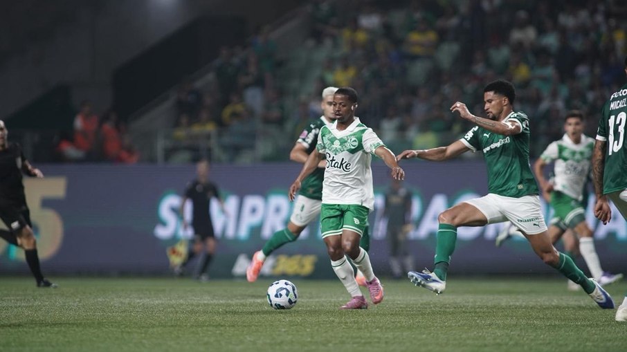 Com história de superação, Palmeiras vence Juventude e dispara na liderança do Brasileirão