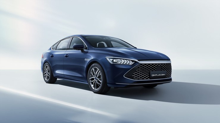 BYD anuncia recall de quase 90 mil veículos por falha em bateria