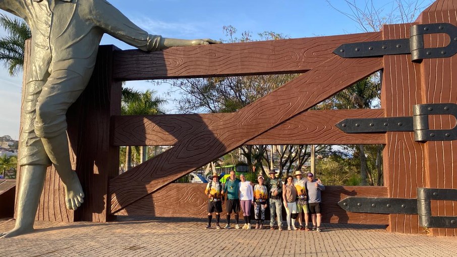 Peregrinos relatam desafios e emoções do Caminho da Fé até Aparecida Peregrinos relatam desafios e emoções do Caminho da Fé até Aparecida