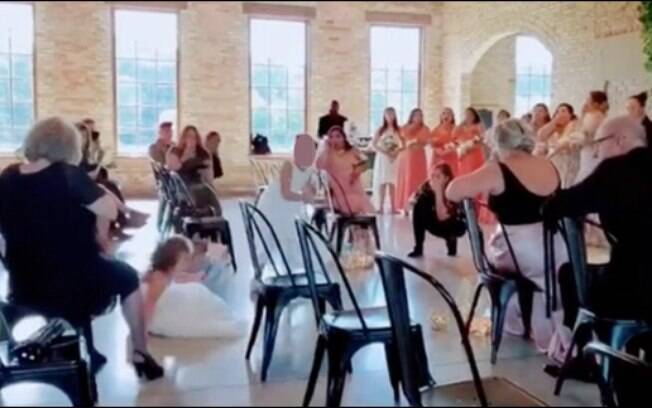 Casamento na Inglaterra acaba em vídeo viral
