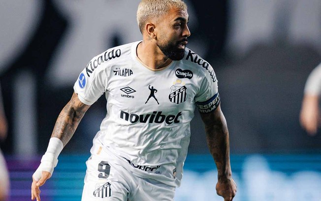 Gabigol tem noite protagonista na Vila Belmiro Gabigol tem noite protagonista na Vila Belmiro