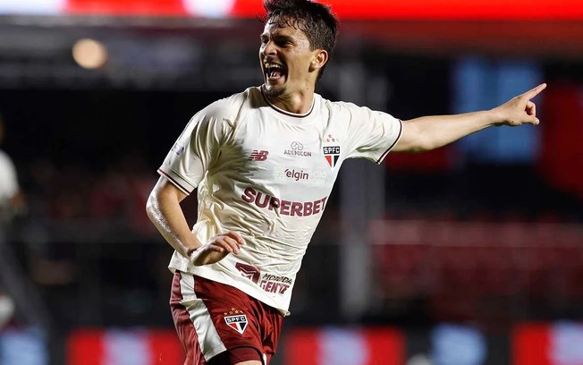 Times lutaram muito mas a igualdade se tornou o placar da partida Times lutaram muito mas a igualdade se tornou o placar da partida
