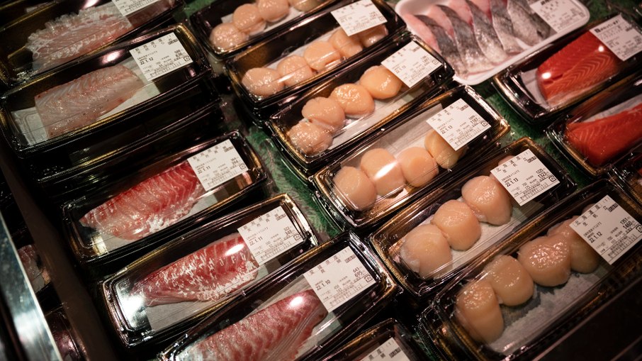 Tarifaço de Trump encarece carne e irrita brasileiras nos EUA