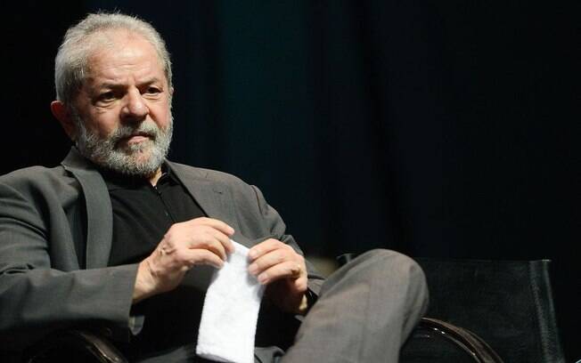 Lula foi solto após mudança de entendimento de prisão em 2ª instância