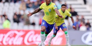 Técnico quer Brasil com muitas identidades, mas falta ser simples