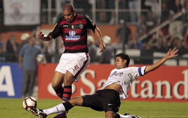 Flamengo reencontra Corinthians na Libertadores após 12 anos e em nova realidade