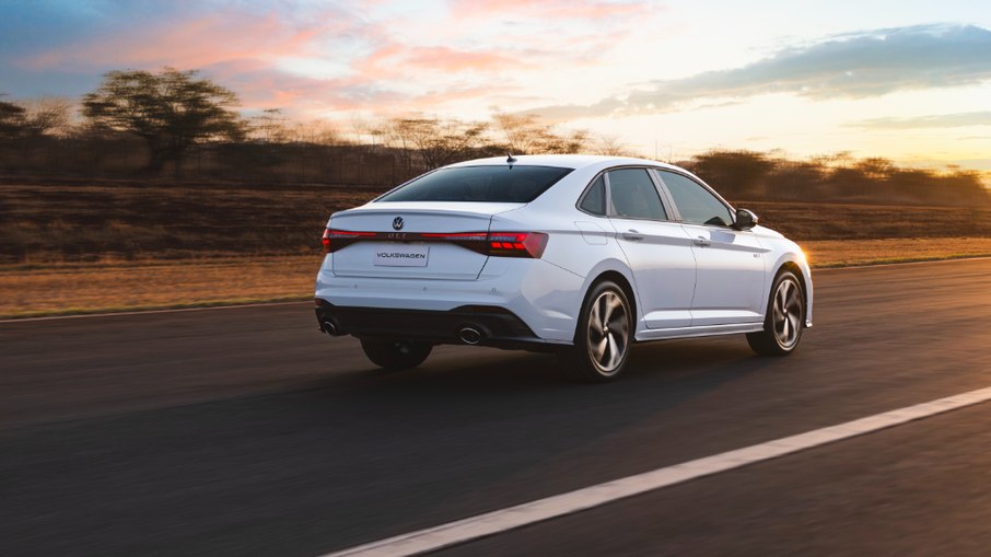 Traseira do Volkswagen Jetta GLI 2026 Traseira do Volkswagen Jetta GLI 2026