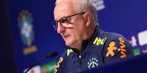 Neto manda alerta a Dorival Júnior e indica substituto na Seleção
