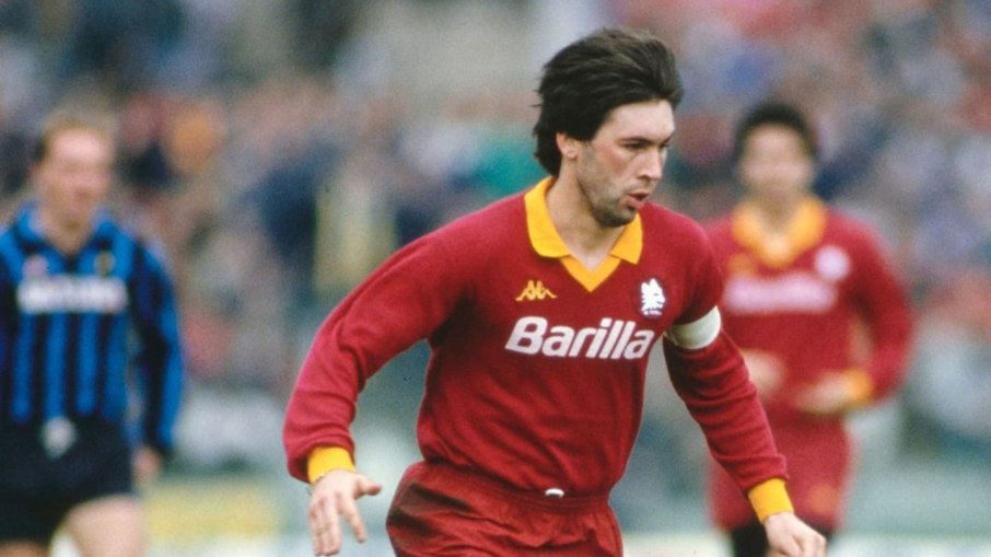 Carlo Ancelotti se destacou com a camisa da Roma