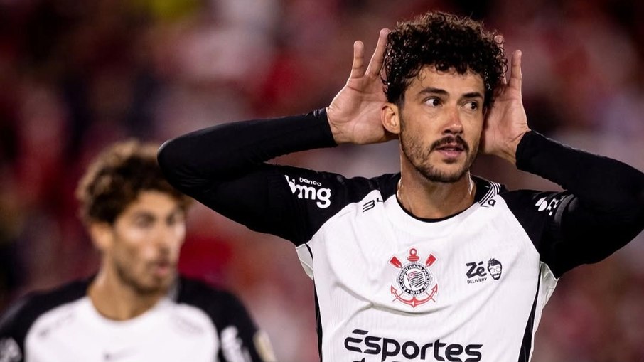 Gustavo Henrique comemora gol do empate na Colômbia