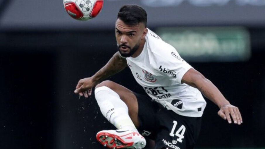 Corinthians entra em campo neste domingo