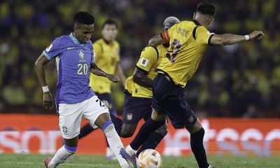 Brasil joga mal e empata com Equador na estreia de Ancelotti