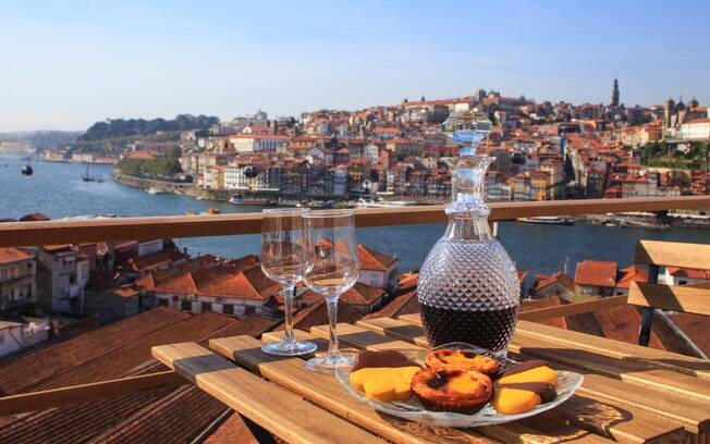Todas as sete regiões de Portugal são muito ricas e possuem características próprias quando o assunto é gastronomia
