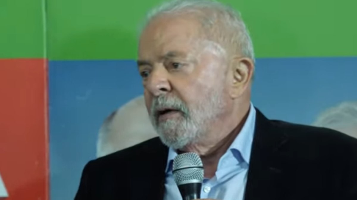 Lula diz que o mundo está “preocupado” com as eleições brasileiras