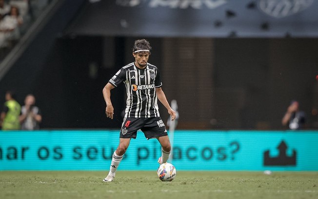 Gustavo Scarpa foi uma das principais contratações do futebol brasileiro em 2024 