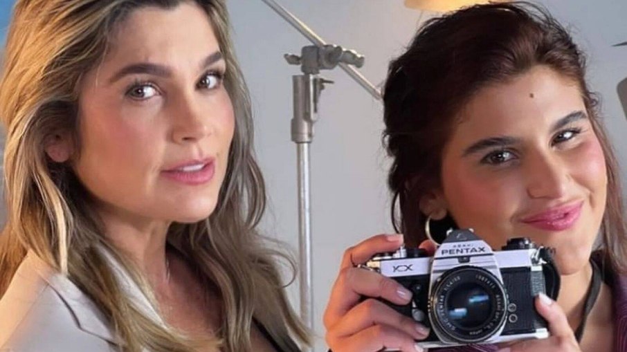 A primogênita, Giulia Costa, apresenta o A primogênita, Giulia Costa, apresenta o