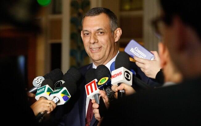 Questionado se Bolsonaro pretende fazer os ajustes na tabela do IR, o porta-voz afirmou que não falou com ele sobre isso