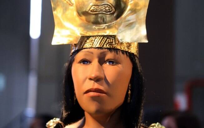 Os arqueólogos recriaram as características faciais a partir dos restos mumificados e preservados da matriarca do Peru