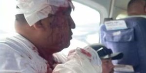 VÍDEO: homem sequestra avião e é morto a tiros por passageiro