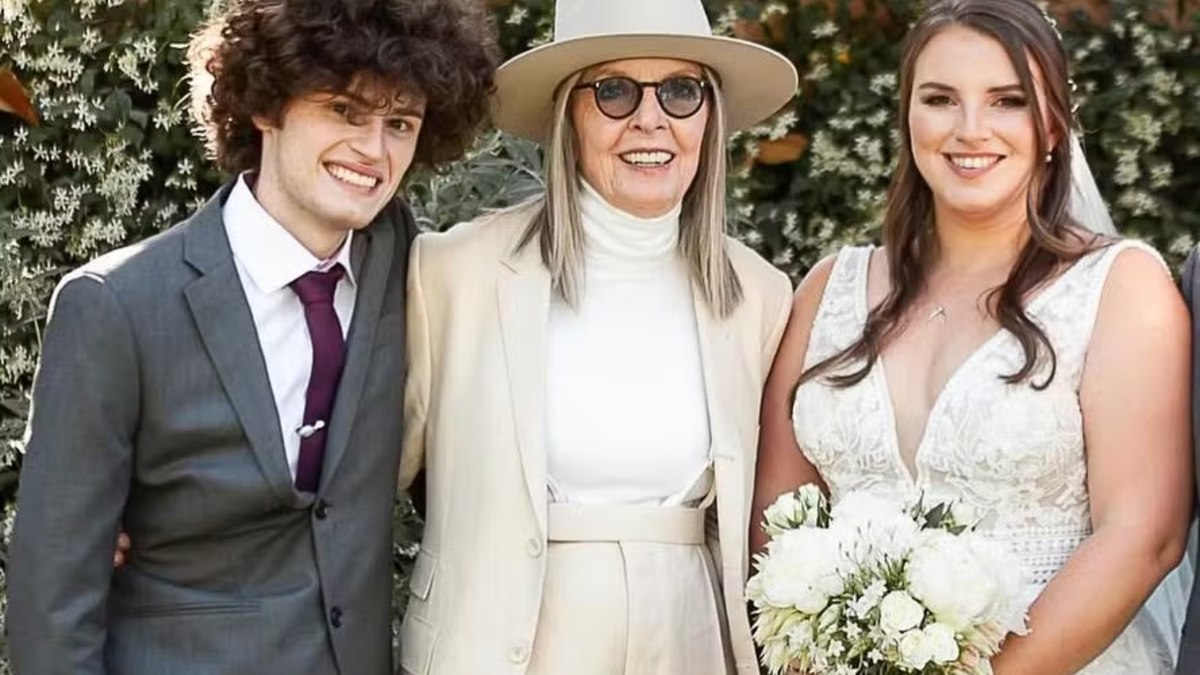 Diane Keaton escolheu não casar e adotou dois filhos Diane Keaton escolheu não casar e adotou dois filhos