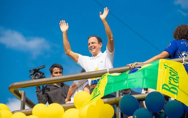 João Doria participou, assim como Bolsonaro, da Marcha para Jesus, em São Paulo, buscando aproximação com cristãos