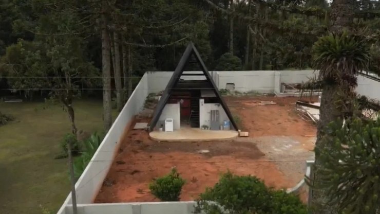 Golpe? Donos de concessionária investem em chalé e deixam dívidas