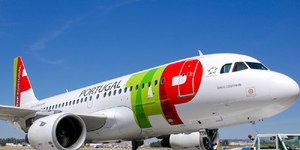 Passageiros ficam retidos por cancelamento de voo da TAP a Recife