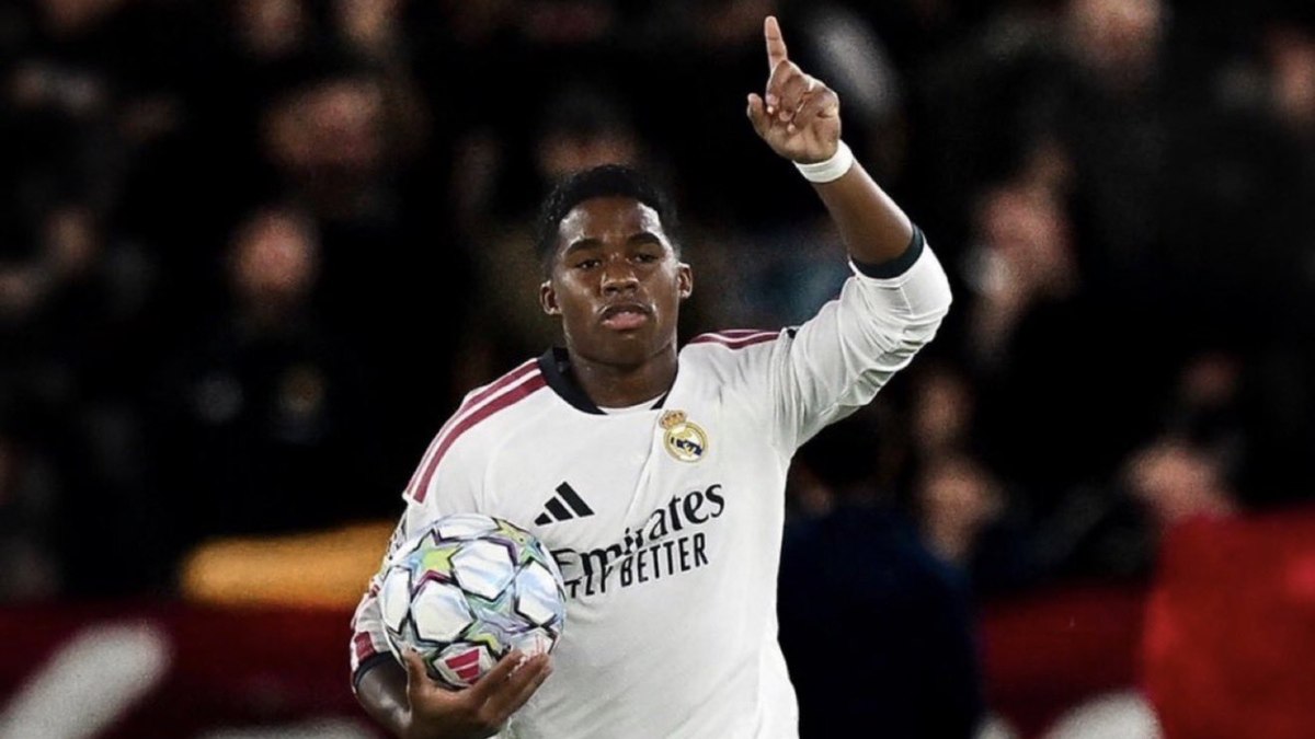 Endrick comemora gol marcado em Roma x Real Madrid
