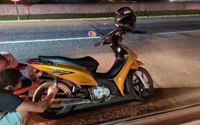 Motociclista sofre acidente na Washington Luís