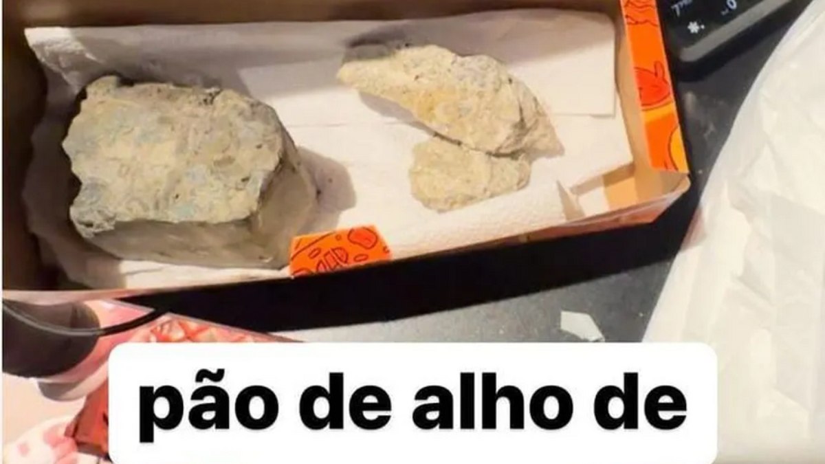 Homem envia Pix falso e lanchonete entrega pedras no lugar do pão