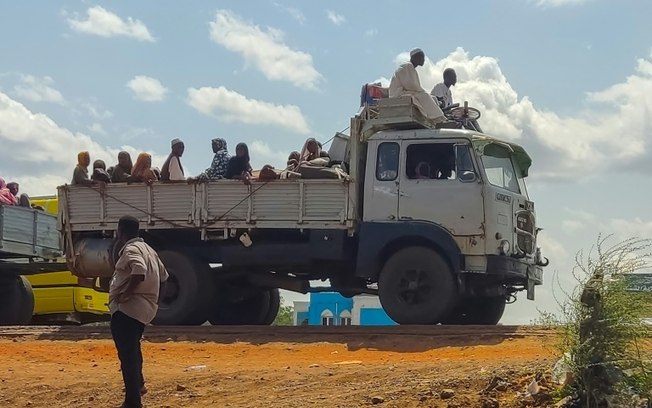 Fugitivos dos combates em Sinja chegam a Gedaref