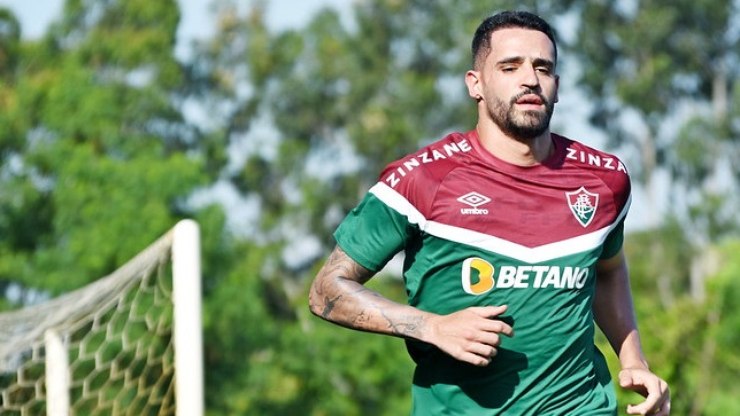 Fluminense%20oficializa%20a%20rescis%C3%A3o%20contratual%20de%20Renato%20Augusto
