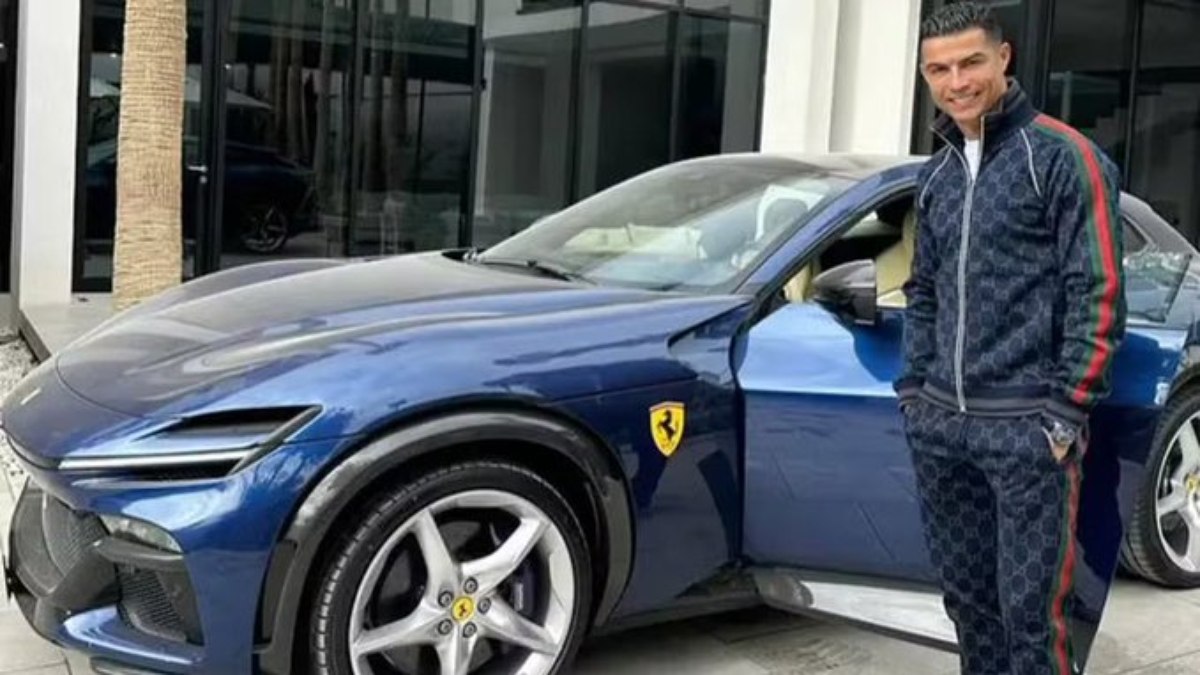 Cristiano Ronaldo mostra nova Ferrari de R$ 2,8 milhões; coleção passa de R$ 100 milhões