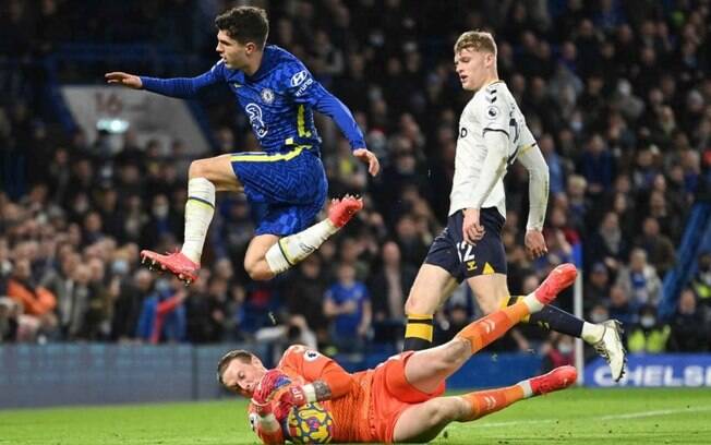Chelsea joga bem, cria chances, mas para em grande partida de Pickford e empata com o Everton no Inglês
