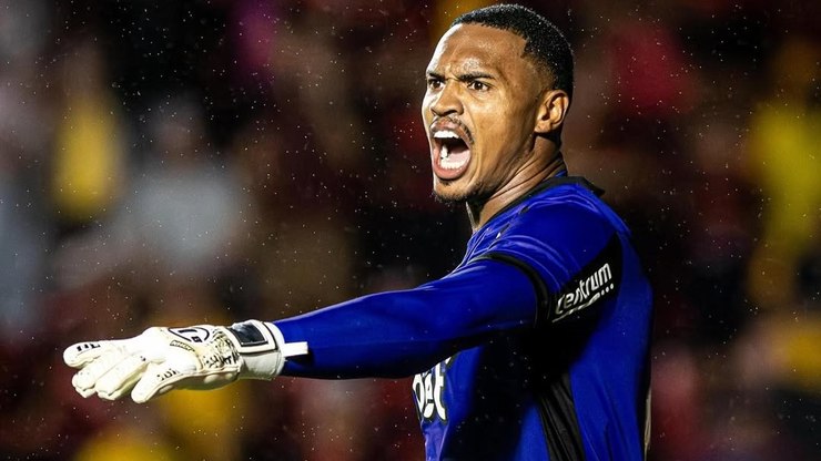 Botafogo%20recusa%20oferta%20de%20R%24%2051%20milh%C3%B5es%20por%20Jhon