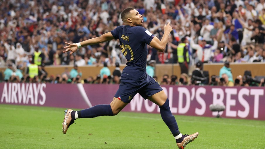 Mbappé marcou em duas finais de copa consecutivas