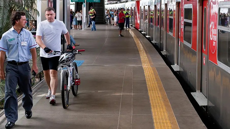 Grupo tenta convencer a Vale a liberar bicicletas no trem Vitória-Minas Grupo tenta convencer a Vale a liberar bicicletas no trem Vitória-Minas