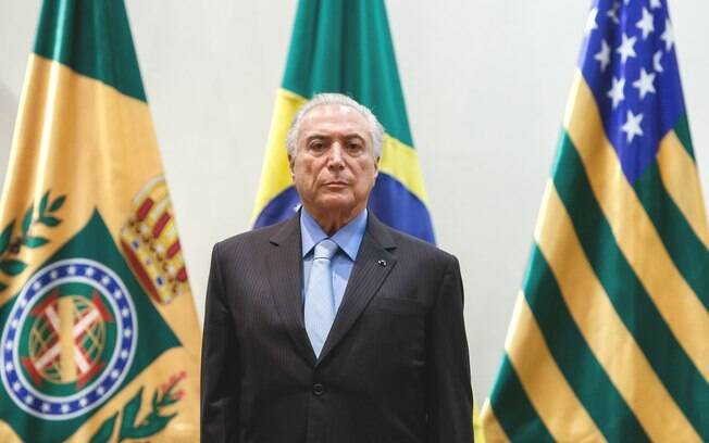 Presidente Michel Temer vai reunir sua base aliada e seus ministros no Palácio do Planalto nesta terça-feira