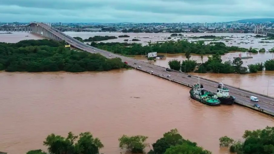 Até a tarde desta sexta-feira (10/05), o número de mortes em decorrência das enchentes chegou a 116, segundo o último boletim da Defesa Civil do estado.