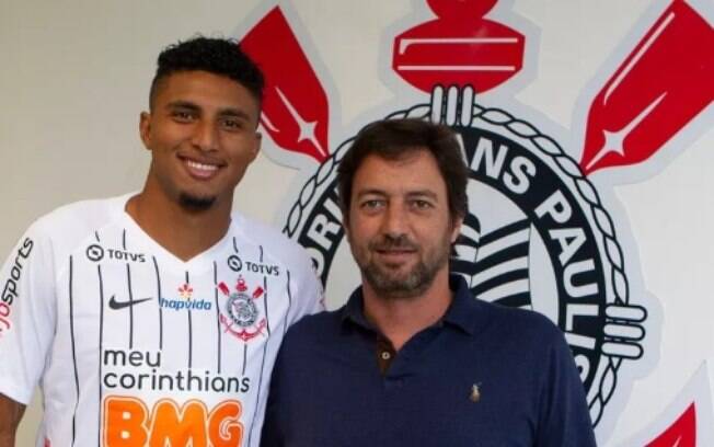 Volante Éderson é o novo reforço do Corinthians Volante Éderson é o novo reforço do Corinthians