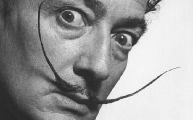 Bigodes de  Salvador Dalí são muito famosos; segundo especialistas, eles estavam intactos 28 anos após sua morte
