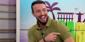 Apresentador anuncia saída do SBT após 15 anos