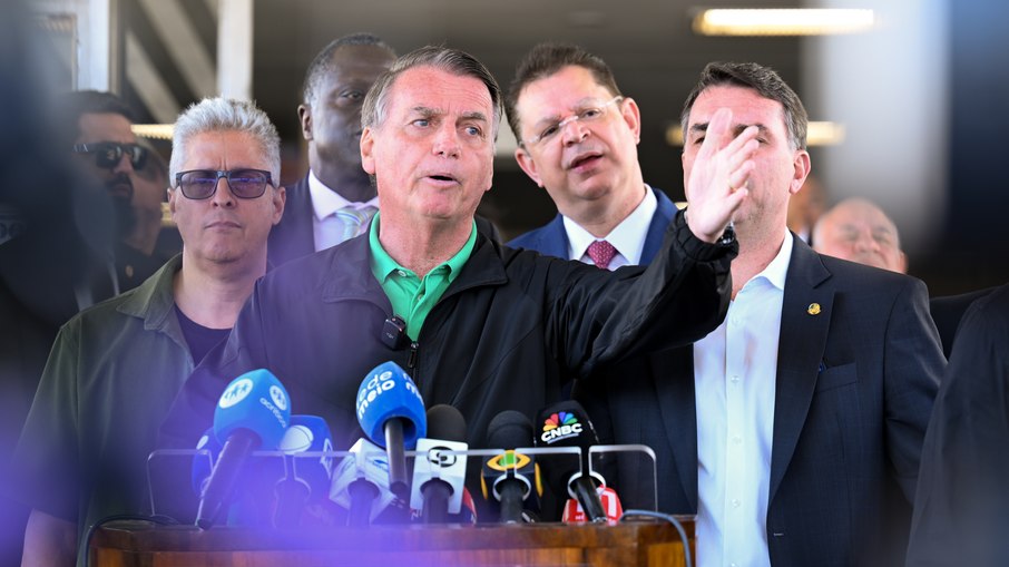 Ex-presidente da República Jair Bolsonaro em coletiva de imprensa