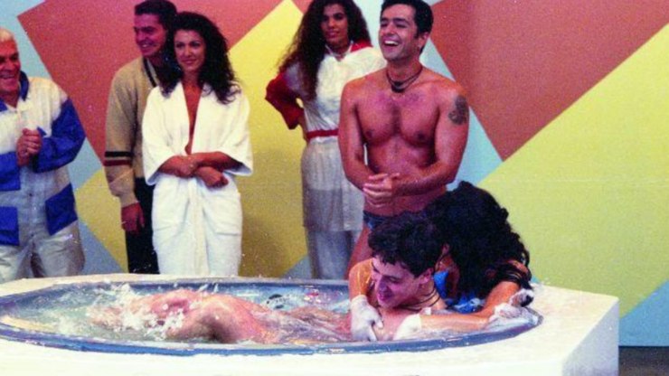 SBT%20resgata%20%22Banheira%20do%20Gugu%22%20em%20nova%20vers%C3%A3o%20no%20Ratinho