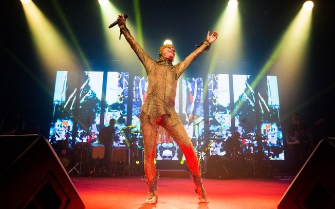 Ney Matogrosso retorna a Brasília com a aclamada turnê Bloco na Rua